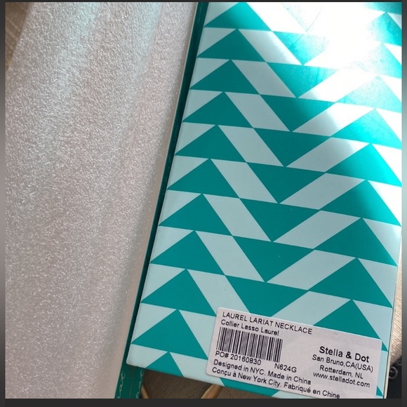 Stella & Dot Laurel Lariat Necklace - Picture 5 of 7